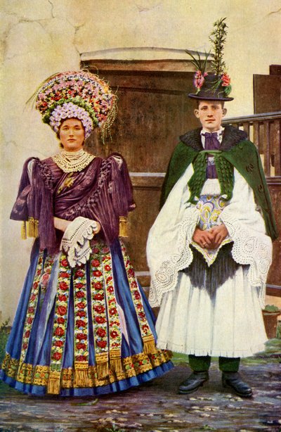 Ungarn. Bauernpaar in Brautkleidung. 1920 von Unknown
